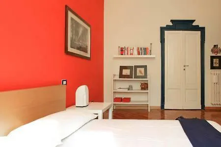 Centro Storico Corso Magenta Cadorna * ميلان
